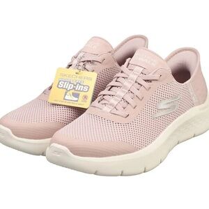 🛑SOLD🛑 Skechers Women's Blush Pink Slip-Ins